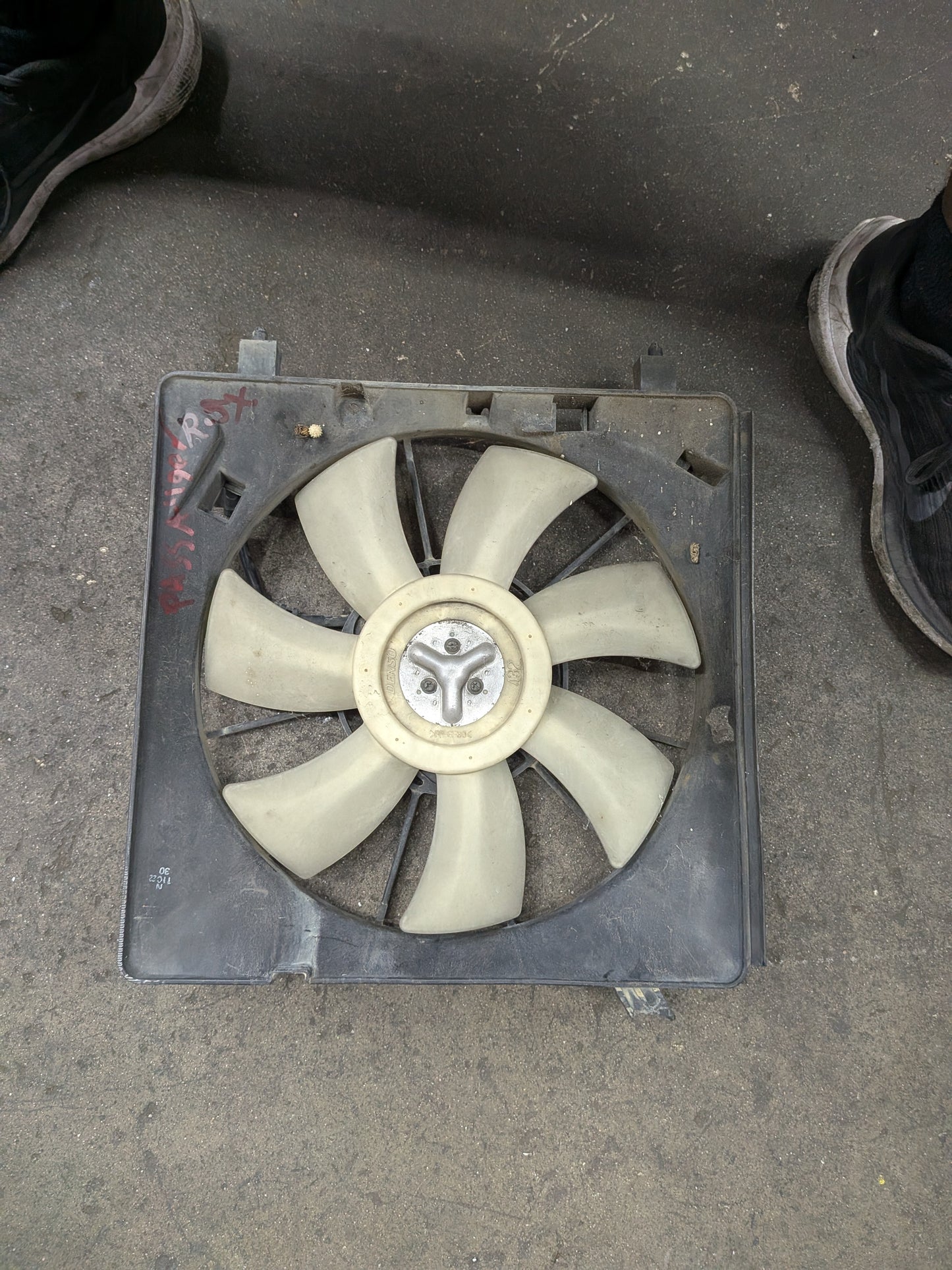 02-04 RSX type s passenger side fan