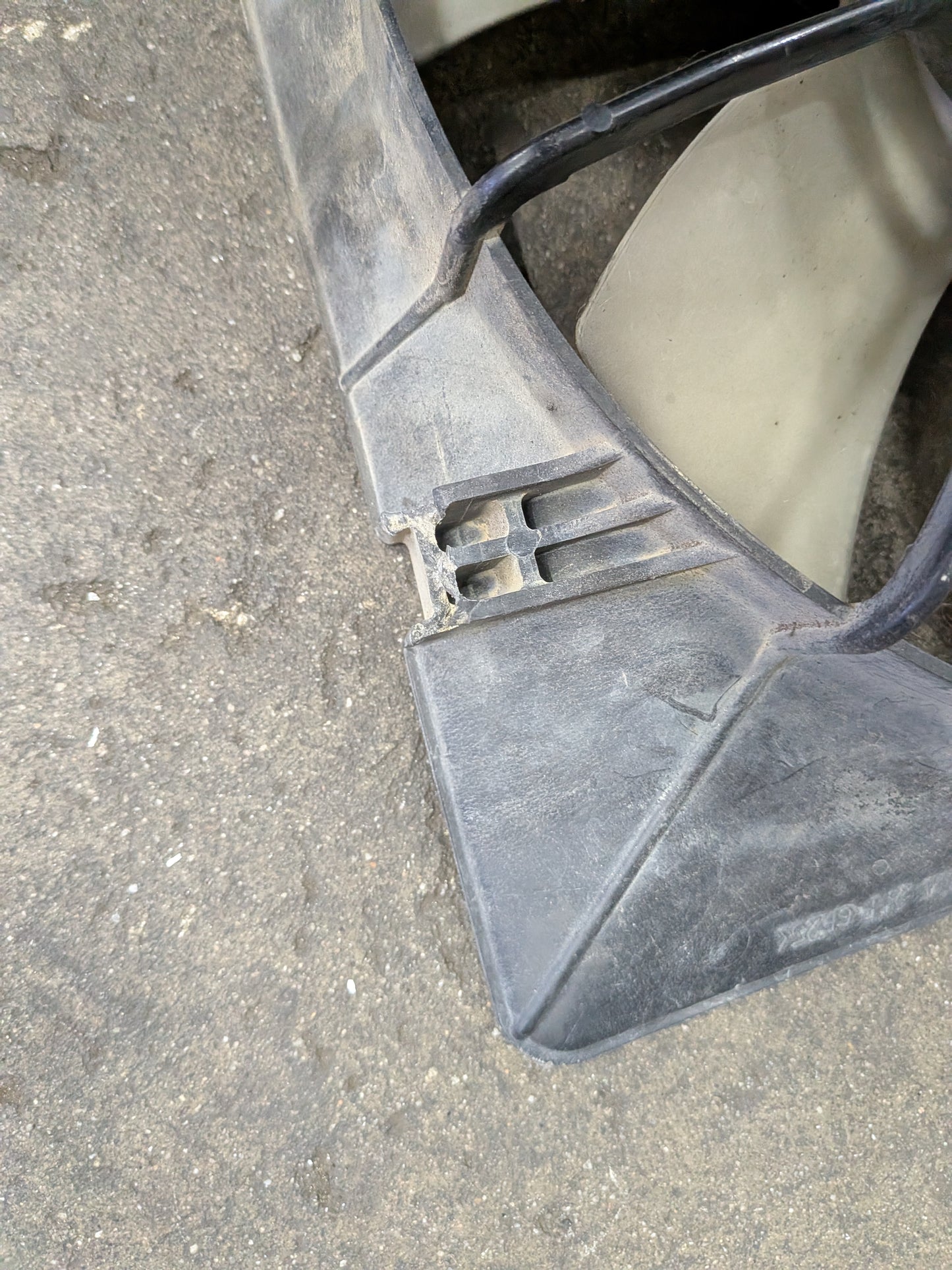02-04 RSX type s passenger side fan